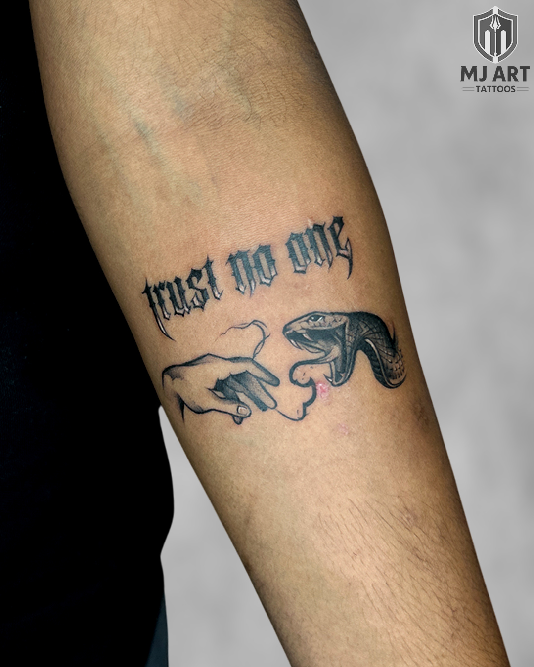 Trust No one Tattoo