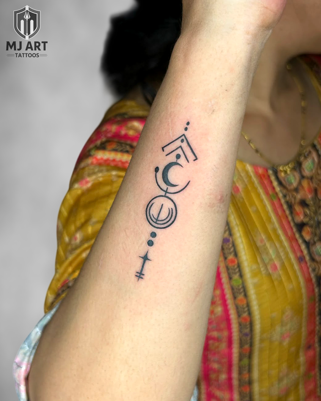 Lineart Tattoo
